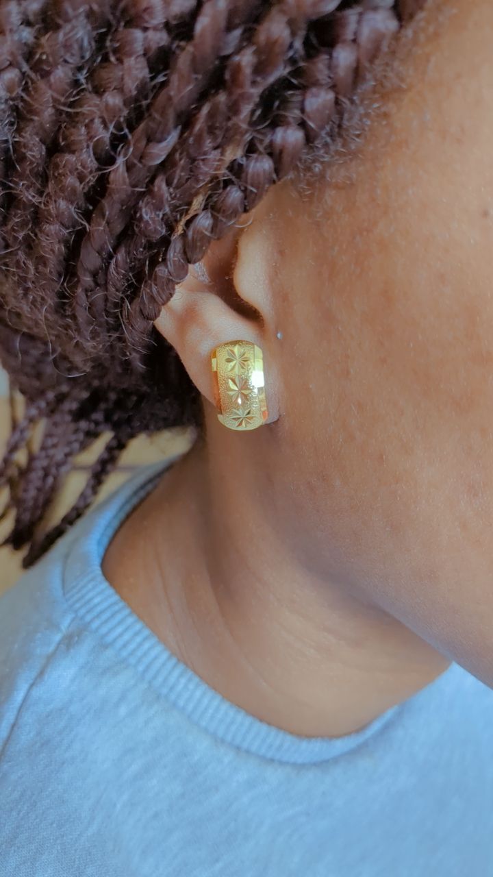 Women's Hoop Earrings | Gold Stars Hoop Earrings | Zelle Noir LTD